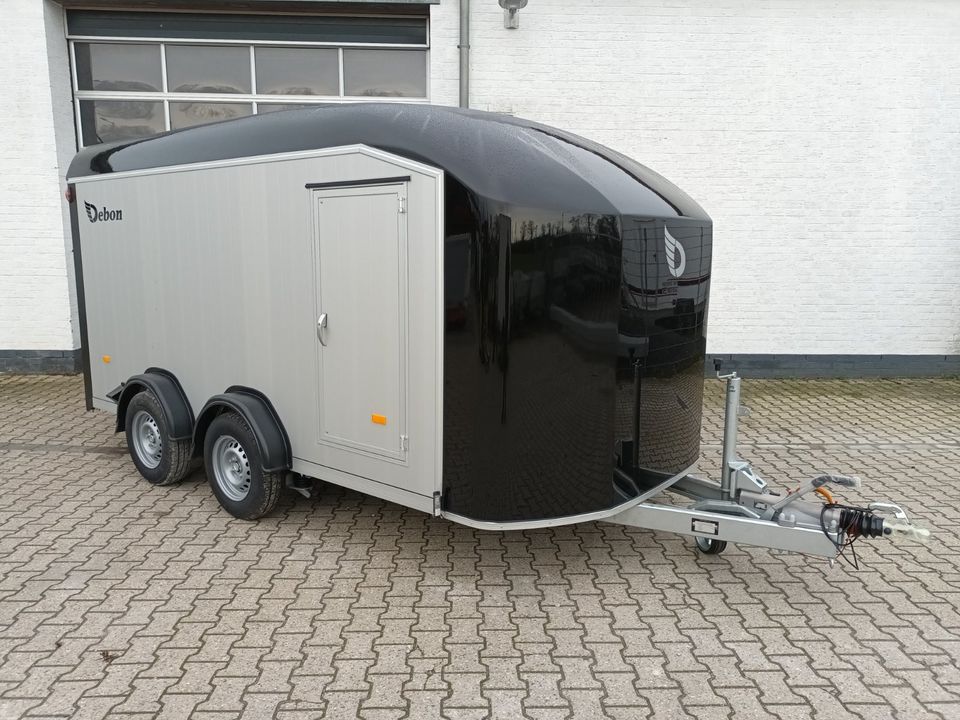 Roadster 800 3500kg Alukoffer Cheval Liberté Pullman direkt Neu in Grevenbroich