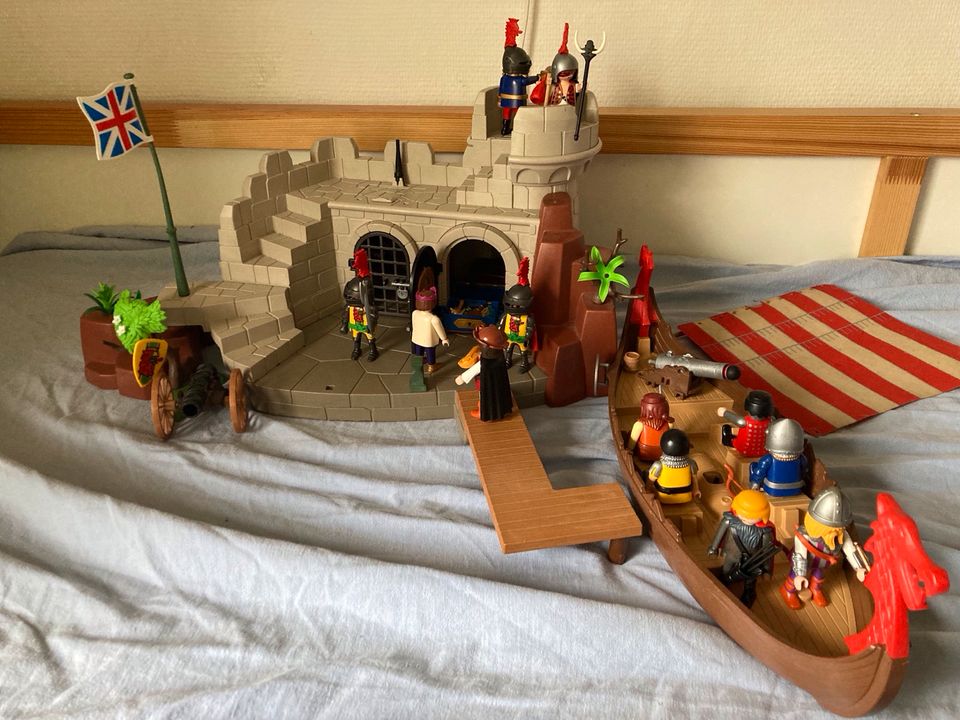 Playmobil Insel mit Schiff in Schwarzenbek