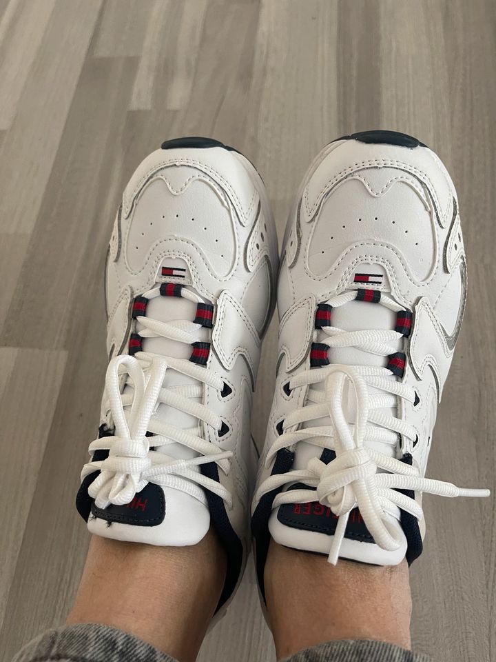 Tommy Hilfiger sneaker in Langenfeld