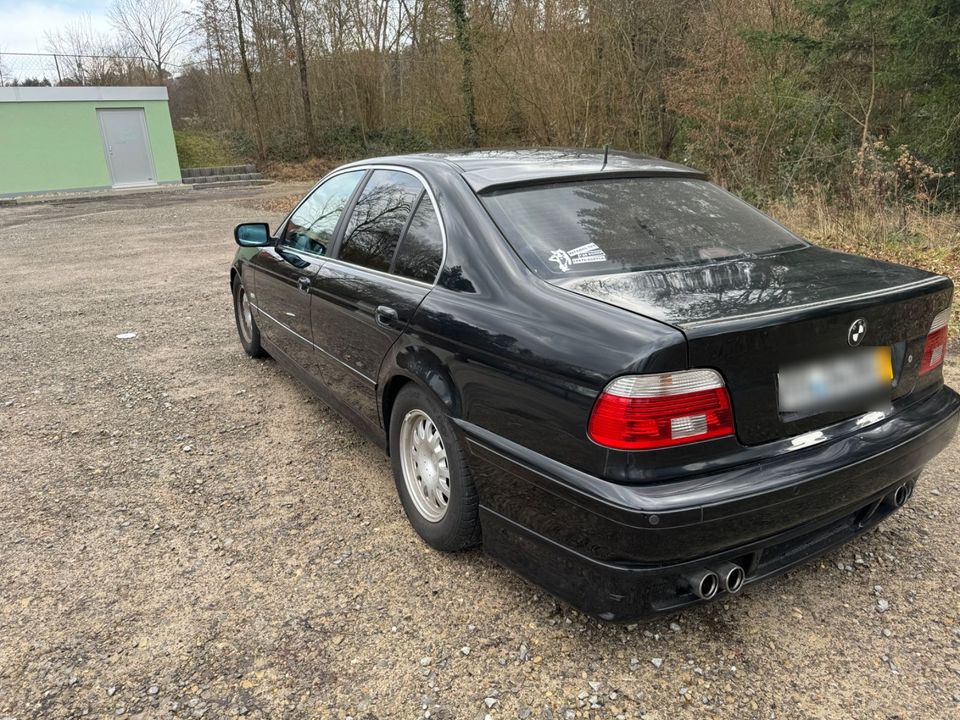 BMW 525i A - in Gaggenau