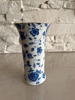 Vintage Vase blau-weiß *handgearbeitet* Bayern - Ebelsbach Vorschau