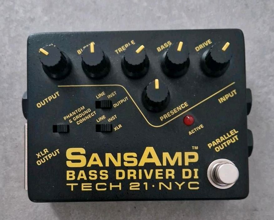 Tech 21 NYC SansAmp Bass Driver DI Box in Saarlouis