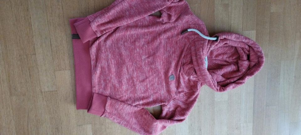 kuscheliger Naketano Kapuzenpullover / Sweater in Burgwedel