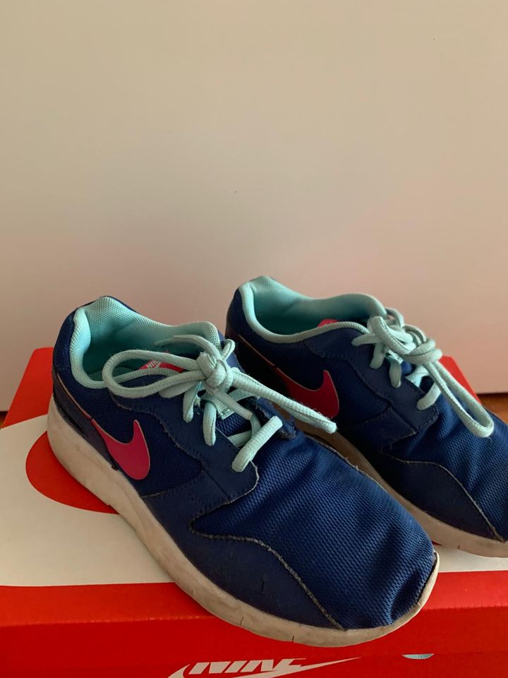 Nike Kaishi Run Laufschuhe Sneaker Mesh blau pink 38,5 NEU in Düsseldorf