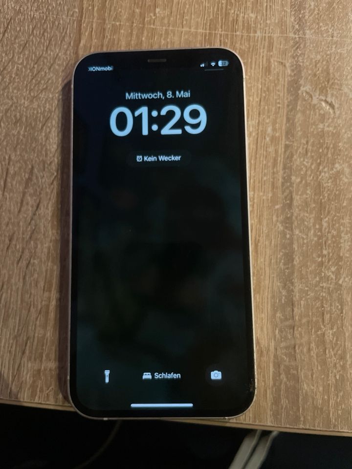 iPhone 12 weiß in Trier