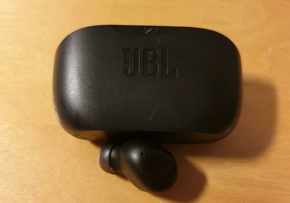 JBL Wave Buds linke Kopfhörer in Karlsruhe