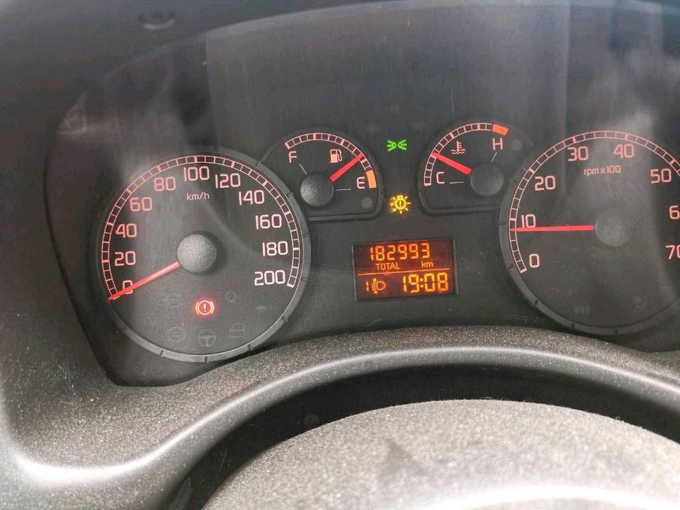 Fiat Punto, Typ 188, 2003, 60PS, 189T Km, TÜV bis 01.25 in Seelze