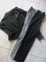 Kleiderpaket Hosen Blazer schwarz grau Gr. 18 (36) Heine (neu) Baden-Württemberg - Ebhausen Vorschau