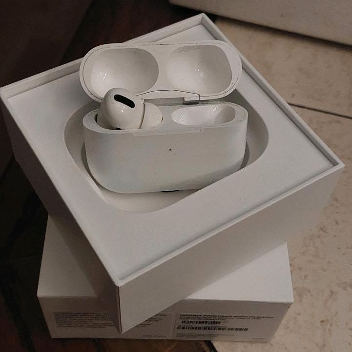 !!! NUR NOCH BIS SONNTAG !!! APPLE AIRPODS PRO 1. GEN in Greiz