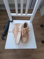 Puma Sneaker Cali Sport beige 42 Niedersachsen - Wilhelmshaven Vorschau