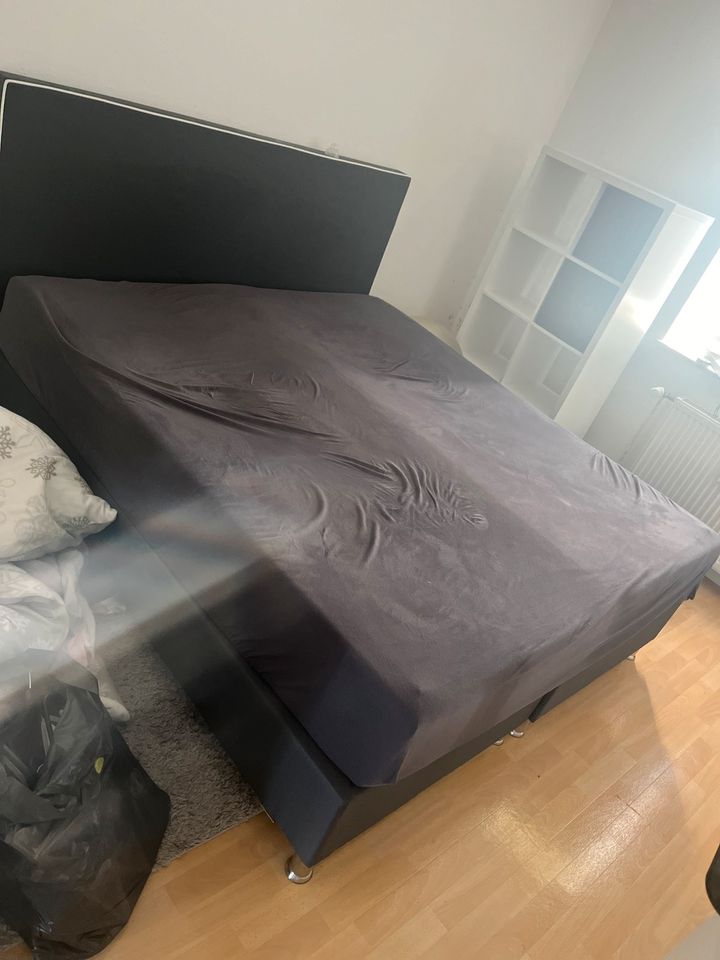 Boxspringbett 2 Jahre alt 180x200cm in Hannover