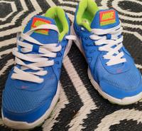 NIKE DAMEN SNEAKERS Gr. 38 Sachsen-Anhalt - Halle Vorschau