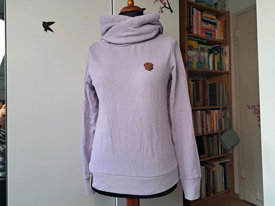 NAKETANO Hoodie / Sweasthirt / Pullover Gr. S / M / 38 / 40 in Kiel