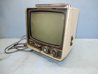 Kofferfernseher Sony 220 V 12V Vintage Deko Dresden - Neustadt Vorschau