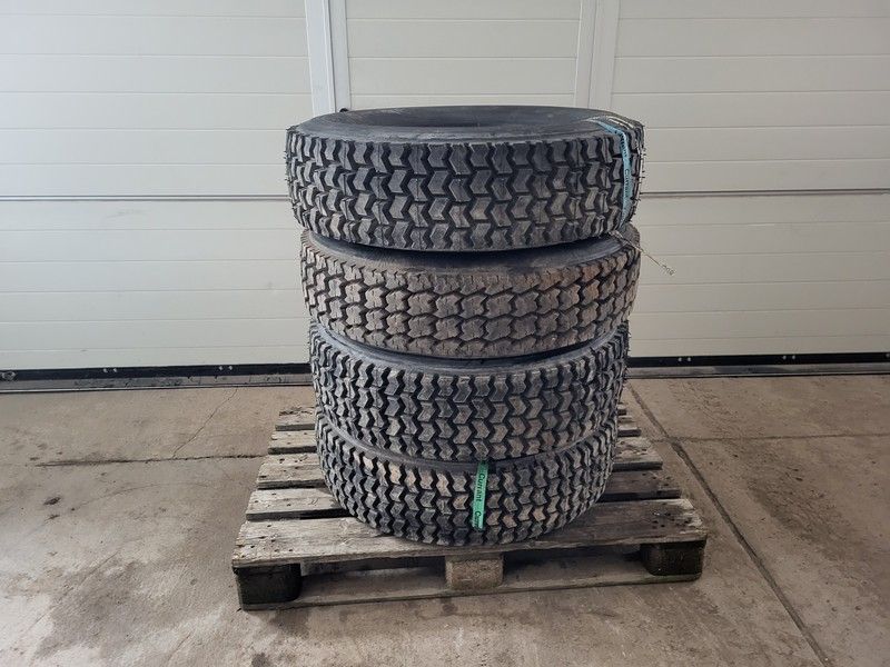 Reifen M S Michelin 265/70 R 19.5 XZT in Bad Tennstedt