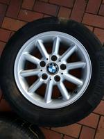 Original BMW Felgen mit Continental Sommer Reifen Niedersachsen - Bückeburg Vorschau