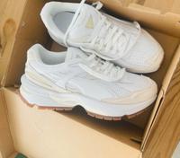 Puma Nano Dunes Sneaker 40,5 Neu Karton Nordrhein-Westfalen - Castrop-Rauxel Vorschau