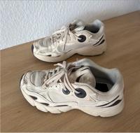 Adidas originals astir 38 2/3 weiß schwarz beige sneaker Schuhe Baden-Württemberg - Hilzingen Vorschau