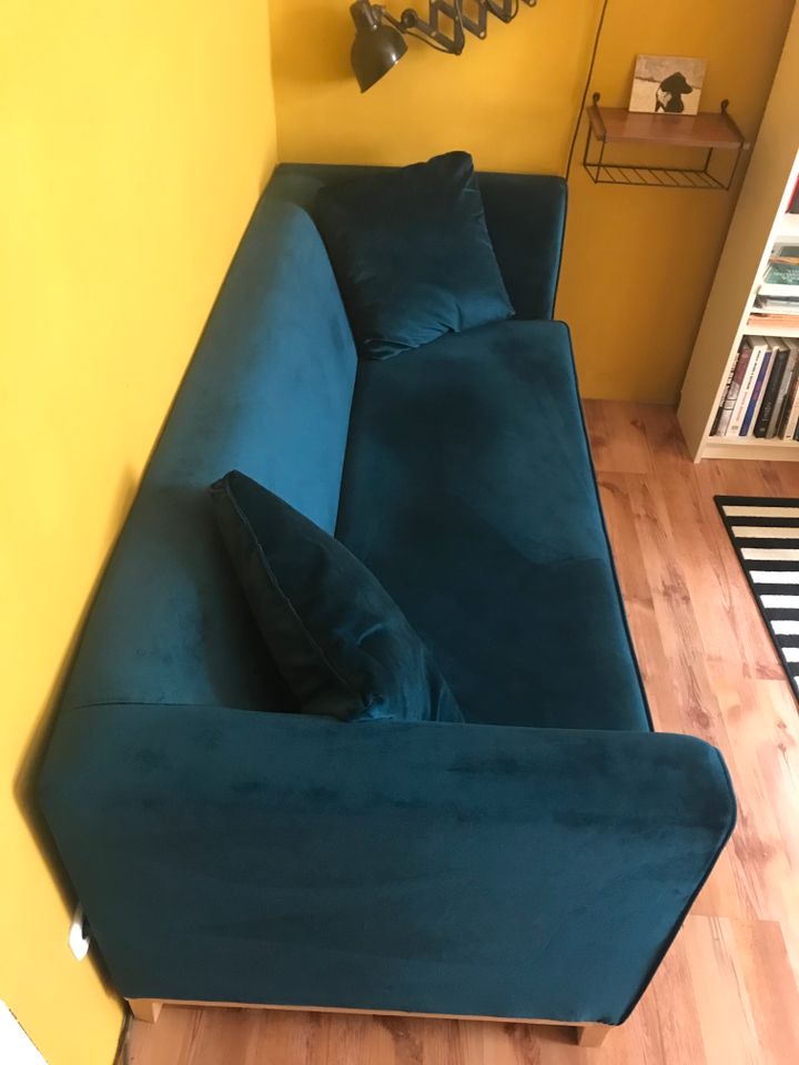 Sofa Blomma MØRTEENS 3-Sitzer Samt Petrol Holz Eiche Retro Kissen in Düsseldorf