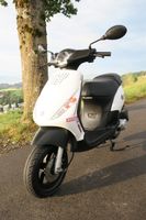 Piaggio Zip 4S Injection 50ccm Roller,klein,handlich,sparsam!! Bayern - Weiler-Simmerberg Vorschau