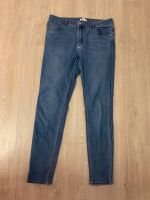 Damen Jeans Hose blau lang H&M Gr M-L Nordrhein-Westfalen - Wesel Vorschau