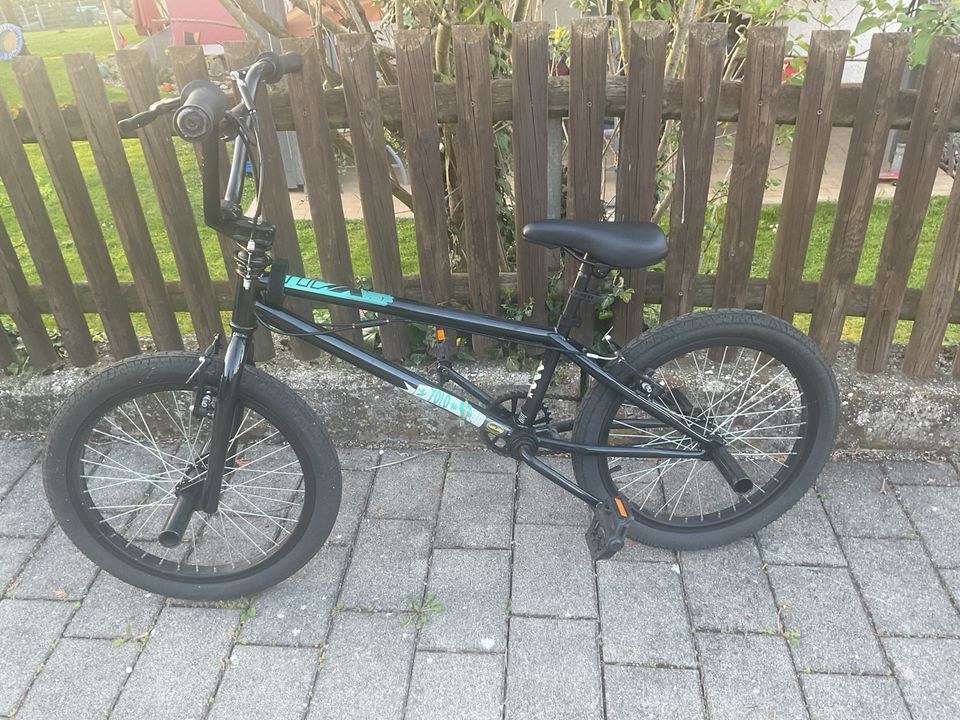 BMX Rad von Yolo X 4 U in Eichendorf