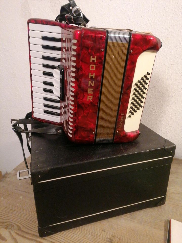 Akkordeon Hohner Studiosa II in Karlsruhe