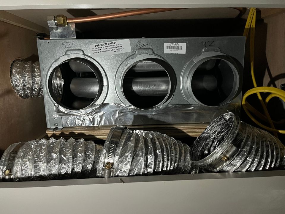 Dometic Wohnmobilheizung (Gas) 35.000 BTU neuwertig DFMD35121 in