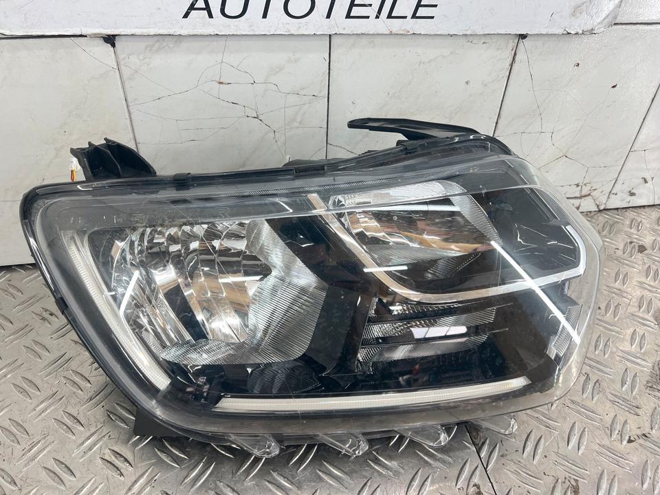 Scheinwerfer rechts Dacia Duster ab 2017 bj Halogen 260101133R in Remscheid