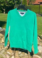 Toller Farbton Pullover von Tommy Hilfiger Gr. 140 Niedersachsen - Walchum Vorschau