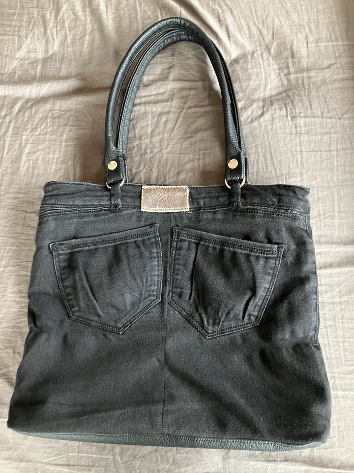 Tasche aus Jeans in Schallstadt