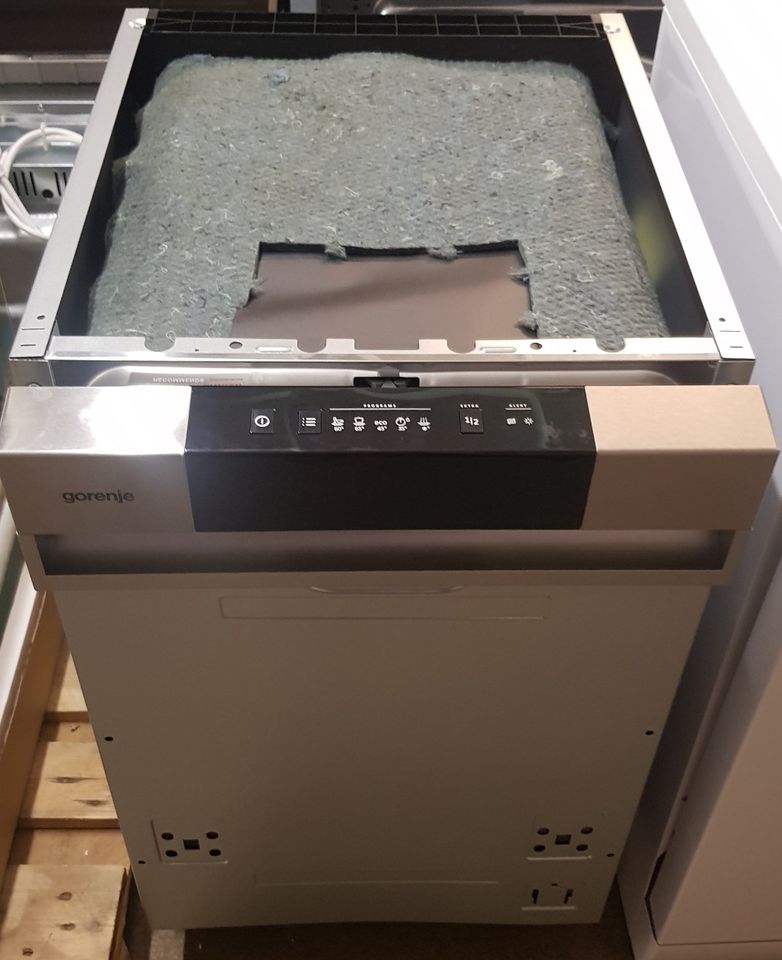 Geschirrspüler Spülmaschine Gorenje GI520E15X  45cm in Fischbach