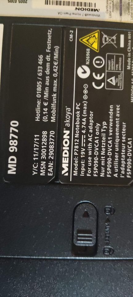 17" Laptop Medion Akoya i5 / 8 GB Ram / 1TB HDD + 120 GB SSD in Pirna