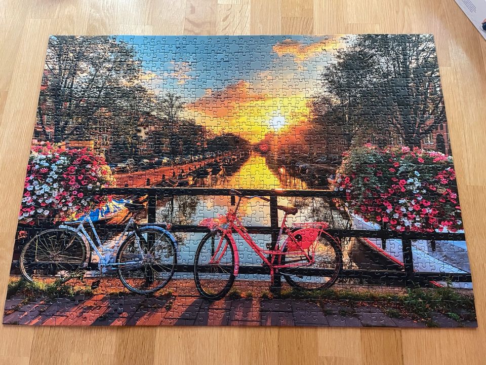 Ravensburger Puzzle 1000 Teile Fahrräder in Amsterdam (Fehlteil) in Aalen
