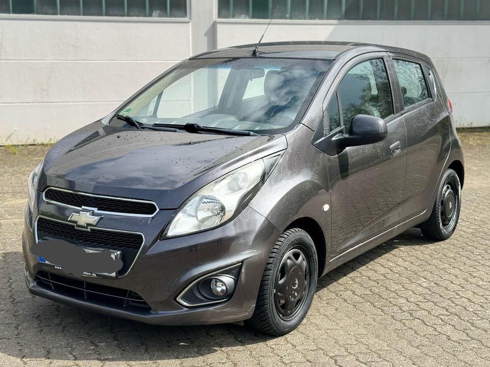Chevrolet Spark 1.0 /TÜV/Leder/Klima/Funk ZV/EZ:2013/4-Türen/ in Stade