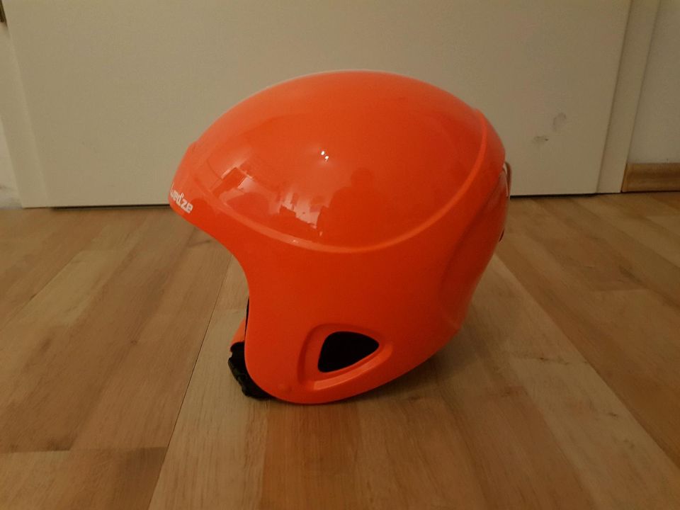 Kinderskihelm von Wetzi Decathlon in Muggensturm