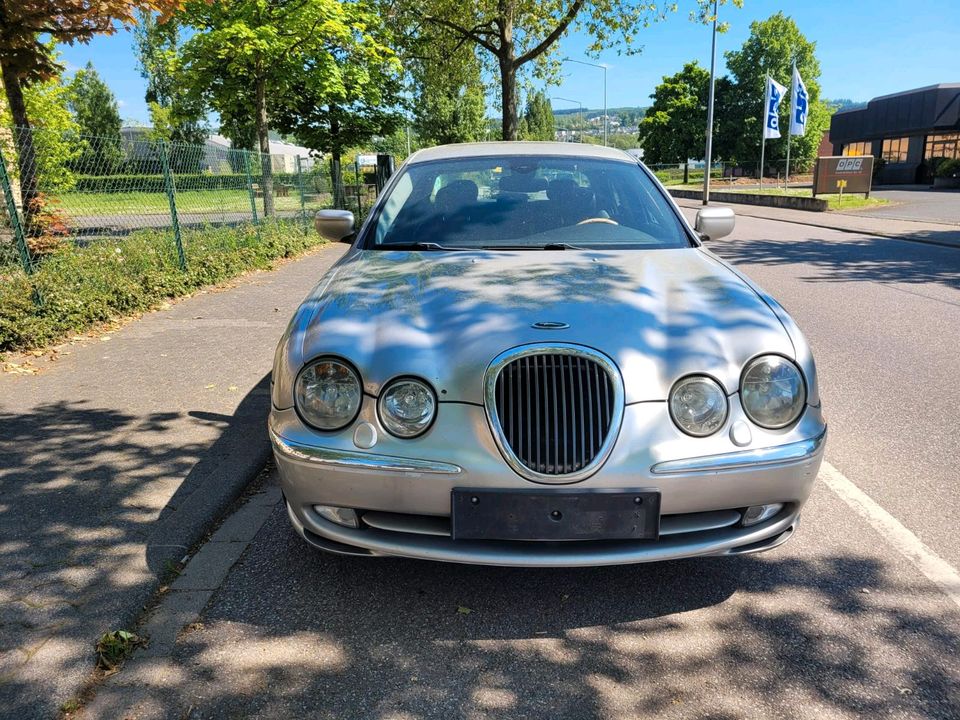 Jaguar S Type Vollausstattung in Trier