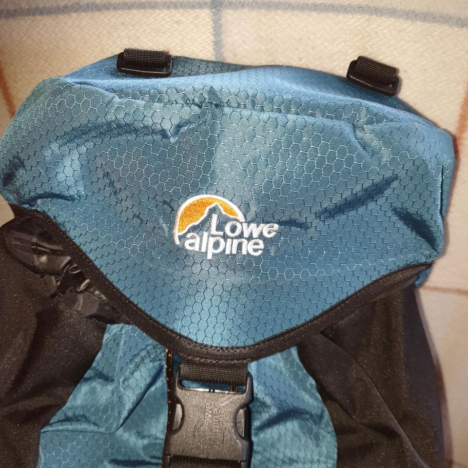 Lowe Alpine South Peak Centro 30 Rucksack in Altdorf