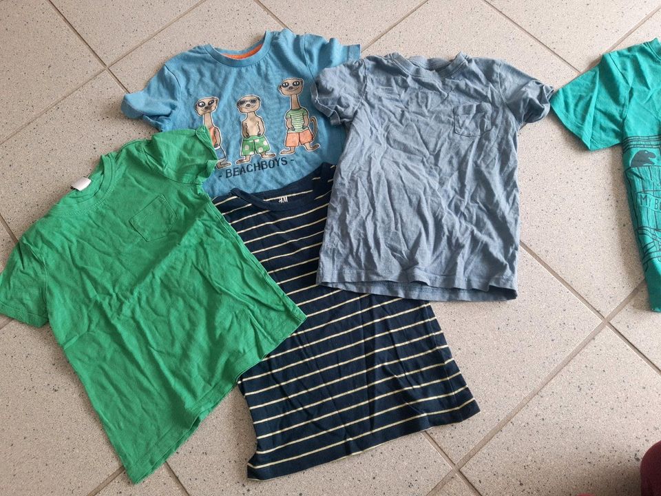 7 T-Shirt Paket 110 / 116 / 122 PUSBLU TCHIBO KIDS TOPOLINO H&M in Achim