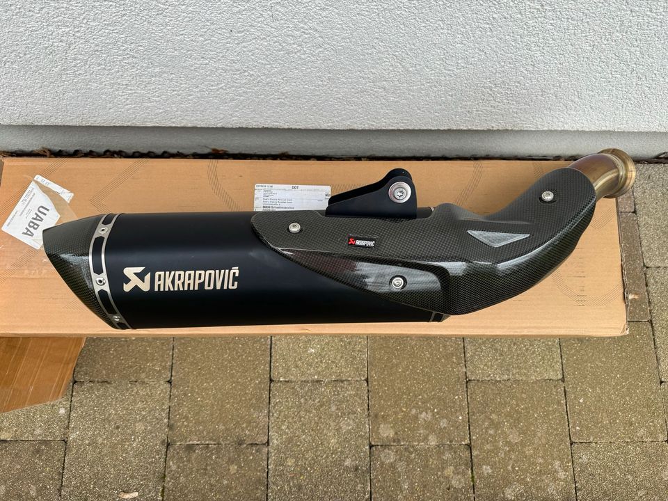 Akrapovic SlipOn für KTM 890 Duke - Original Powerparts in Landsberg (Lech)