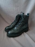 Bullboxer Schuhe Stiefel Boots Halbstiefel Größe 39 Leder Hessen - Hanau Vorschau
