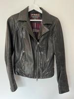 Marc O‘Polo Lederjacke Damen 36 S schwarz kariertes Innenfutter Hessen - Bad Vilbel Vorschau