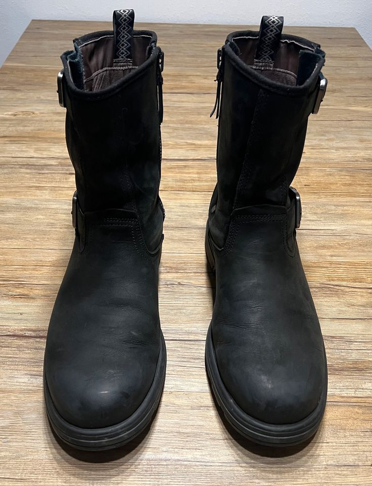 UGG Herrenstiefel Moto Leder schwarz 1106808 in Ingolstadt