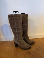 Lederstiefel mit Absatz, Damenstiefel, taupe/dunkelbeige, 39 Bayern - Kulmbach Vorschau