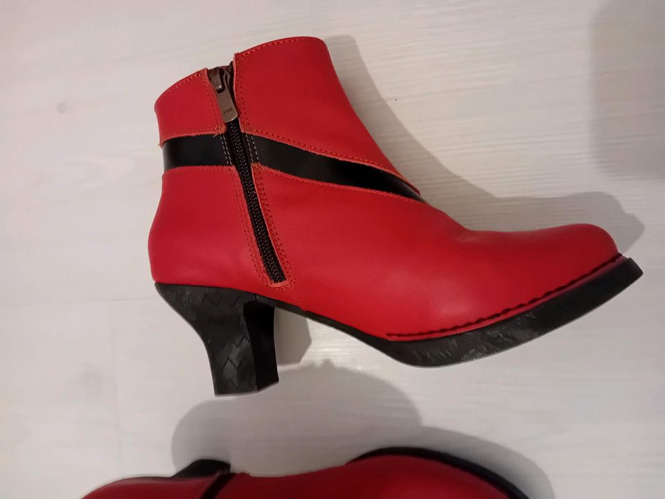 Leder Stiefeletten von The ART Company in Berlin