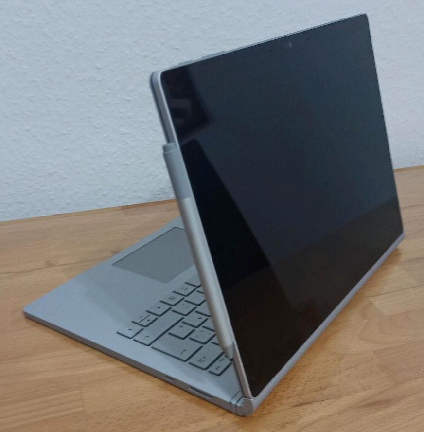 Microsoft Surface Book 3 inkl. Surface Pen & Tragetasche in Niederstetten