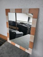 Spiegel 60x50 Einzelstück mit Fliesenrahmen Teracotta/Beige Schleswig-Holstein - Glinde Vorschau
