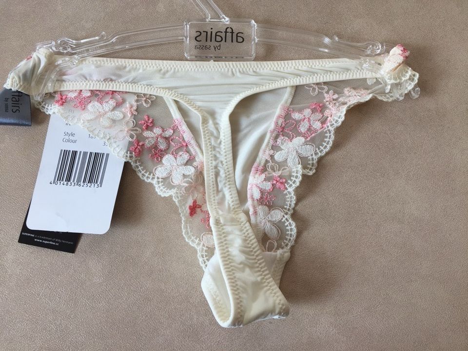 Hunkemöller Triumph Affairs BH 70A String 36 weiß Neu ungetragen in Ebersbach/Sachsen