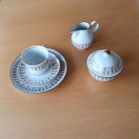 DDR Kaffeeservice Henneberg Porzellan weiss/gold Sachsen - Grimma Vorschau