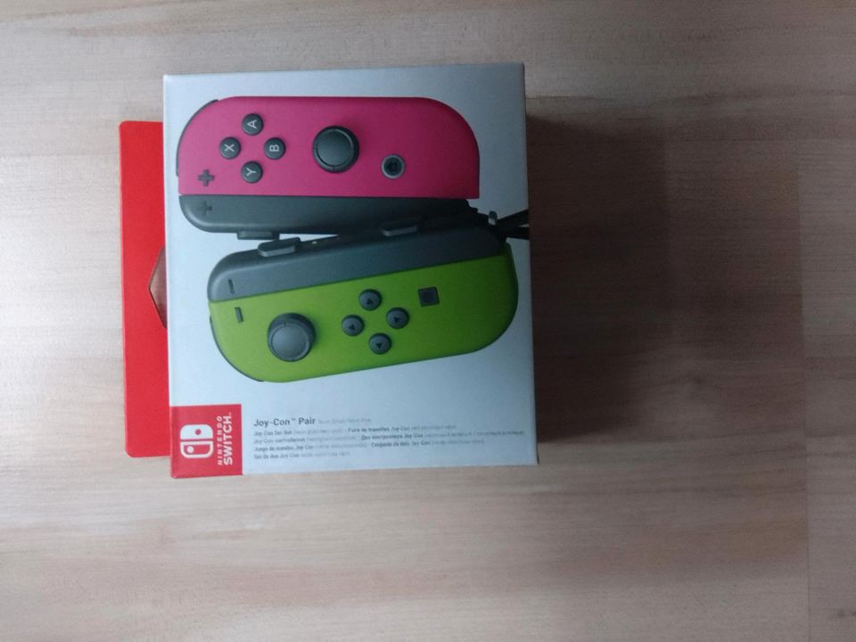 Nintendo Switch Super Mario Party mit Joy Con Set grün und pink in Geislingen an der Steige